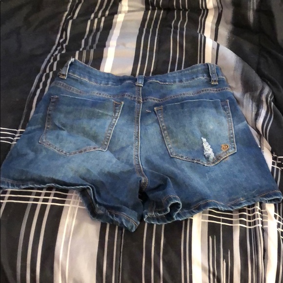 jean shorts - Picture 2 of 3